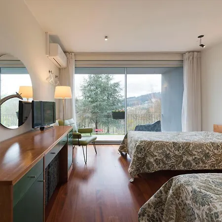 Casa Da Costa Grande Alojamento de Acomodação e Pequeno-almoço