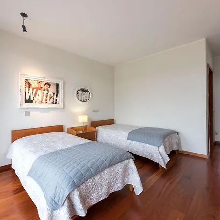 Casa Da Costa Grande Alojamento de Acomodação e Pequeno-almoço