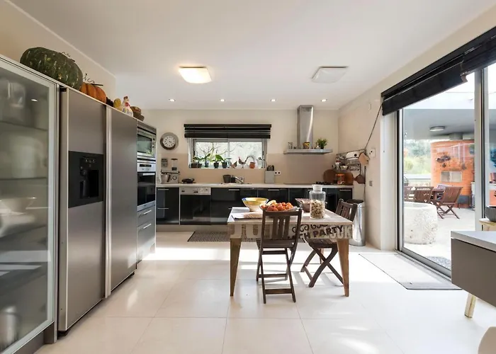 Casa Da Costa Grande Alojamento de Acomodação e Pequeno-almoço 4*